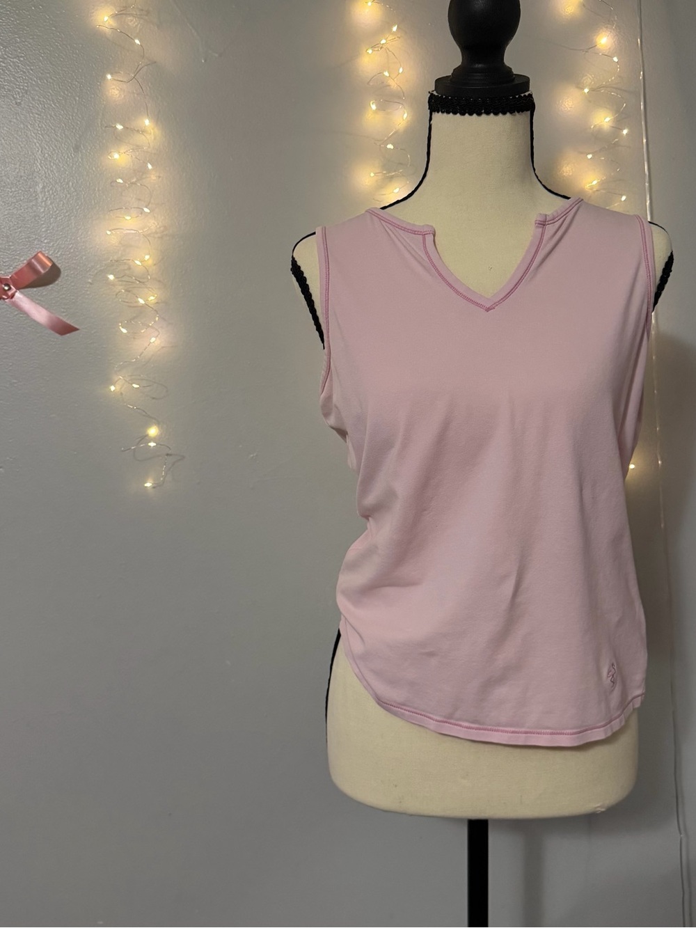 Columbia Light Pink V‑Neck Sleeveless Performance Tank